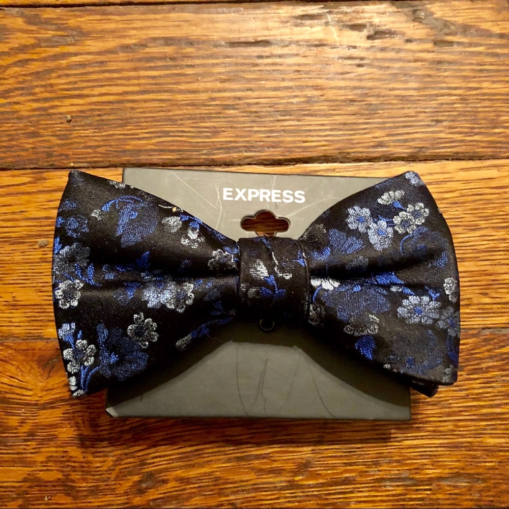 NWT Men’s Express Bow Tie